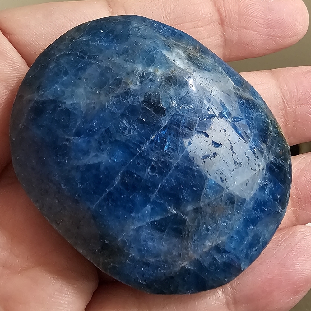 97 grams, Blue Apatite Palm Stone, 54 x 43 mm, New! Pics with & without flash